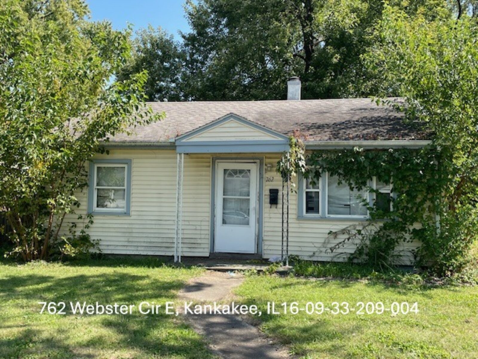 762 Webster Circle East